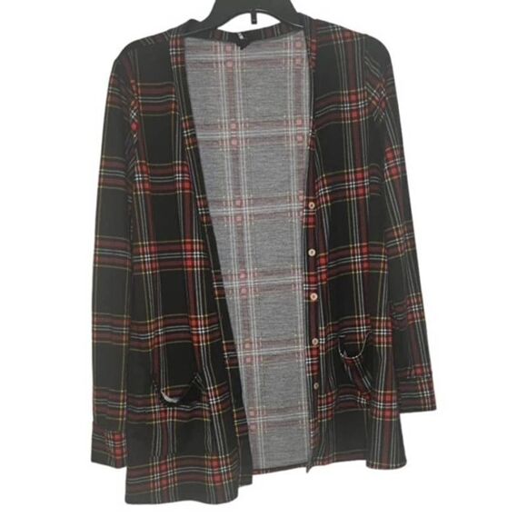 Agnes & Dora Button Front Cardigan Black Red Plaid Size Medium Pockets Christmas - Picture 1 of 6